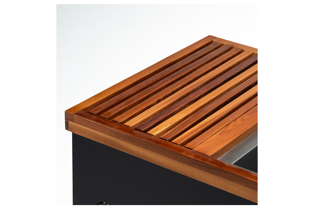 حوض لوكس للغطس البارد