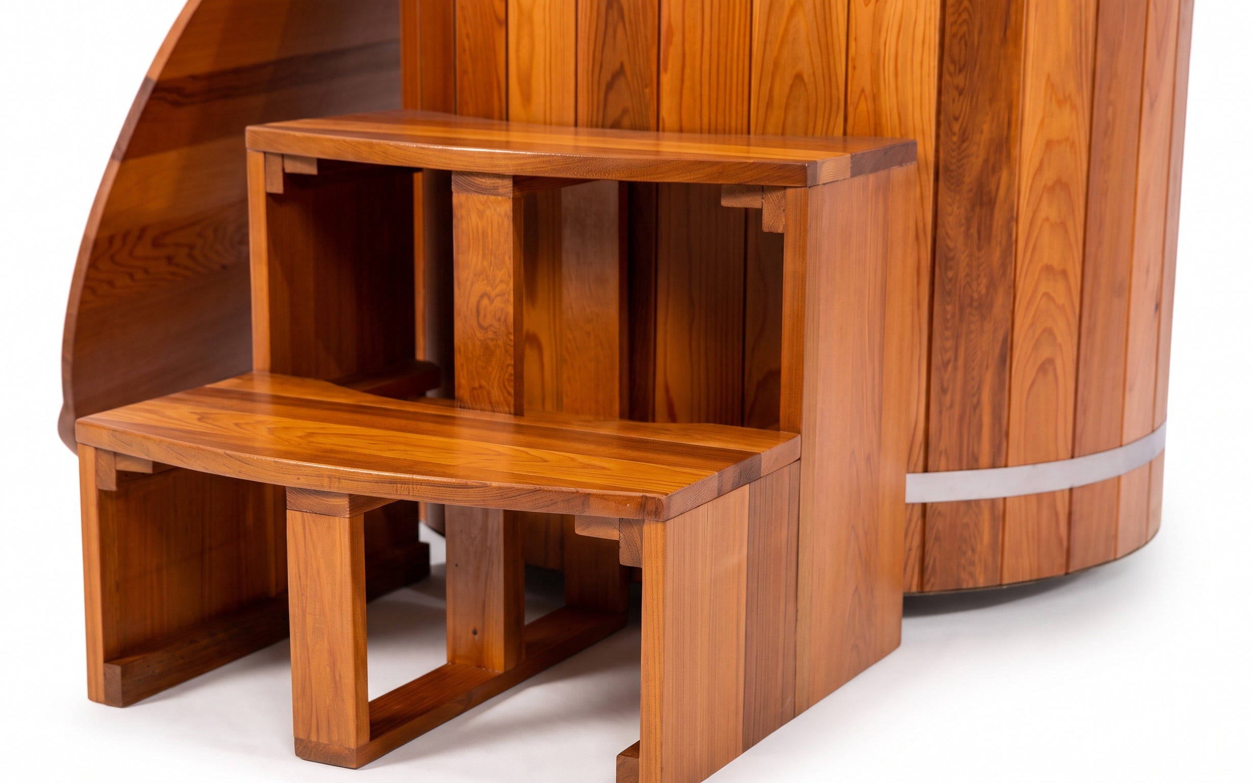 KULA Shogun red cedar barrel cold plunge wooden steps detail
